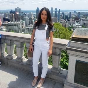 Meet your Posher, Stefanie